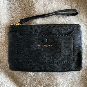 NWOT Marc Jacobs black pebbles leather wristlet